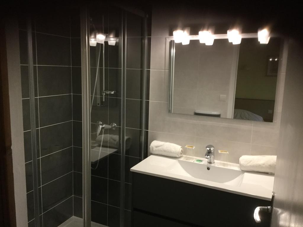 Hotel La Québécoise Dinan Esterno foto