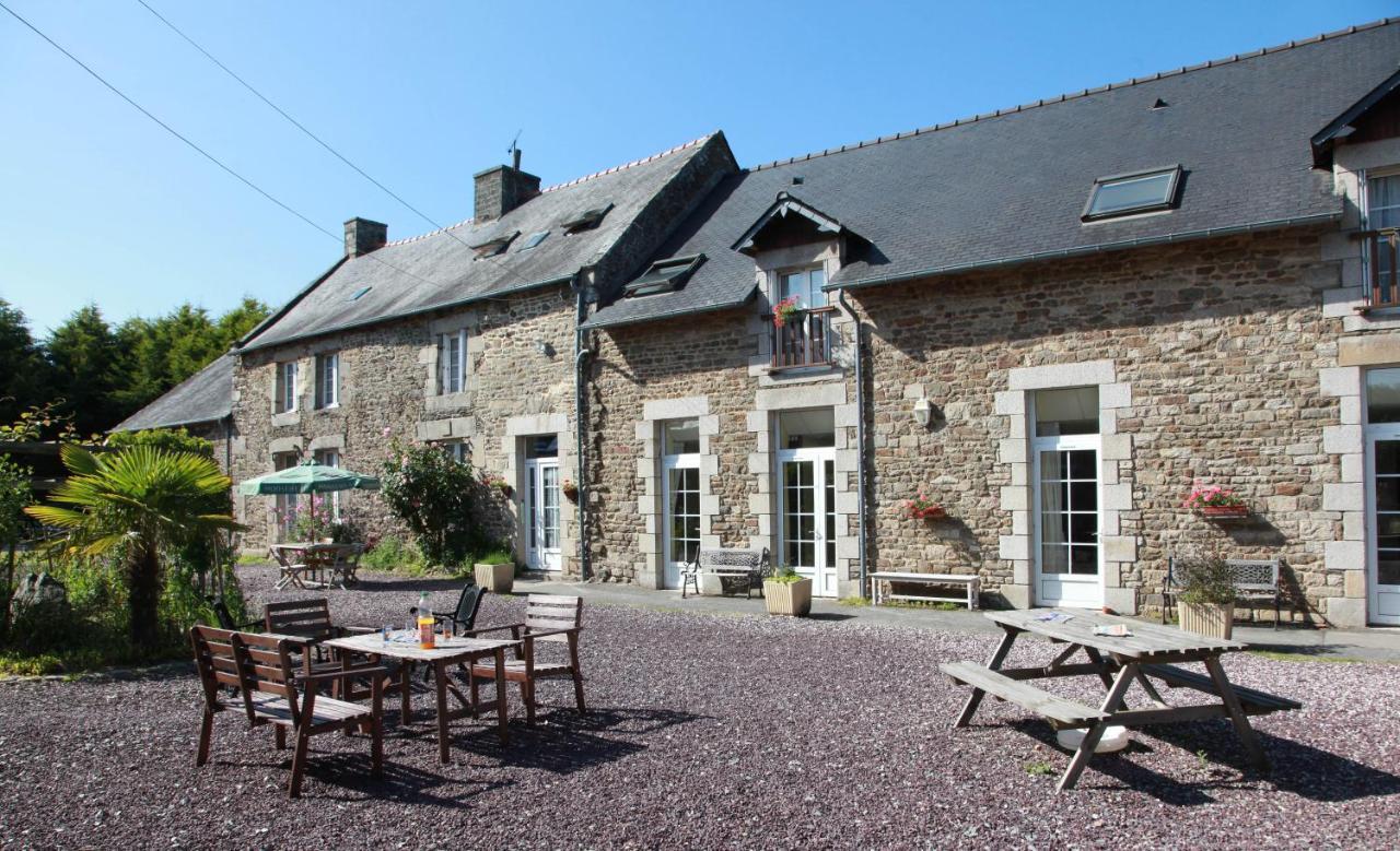 Hotel La Québécoise Dinan Esterno foto